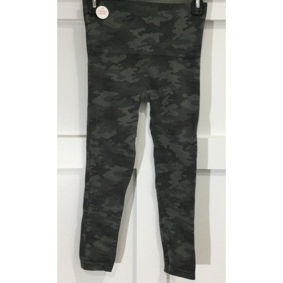 Spanx Leggings Pants Women’s Size M Color Camo Gray Seamless Cropped - Picture 1 of 8